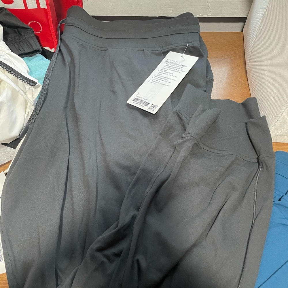 Lululemon joggers